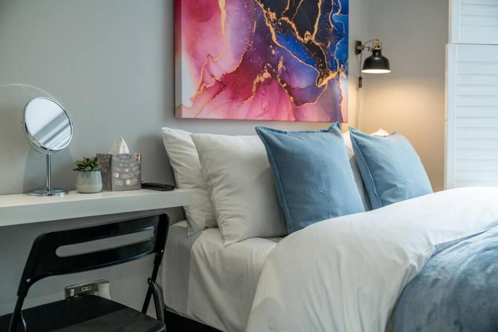 Luxury 6 Bedroom House In Star Street Hébergement de vacances *