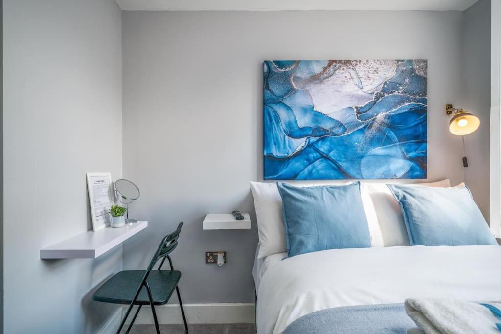 Luxury 6 Bedroom House In Star Street Hébergement de vacances Londres